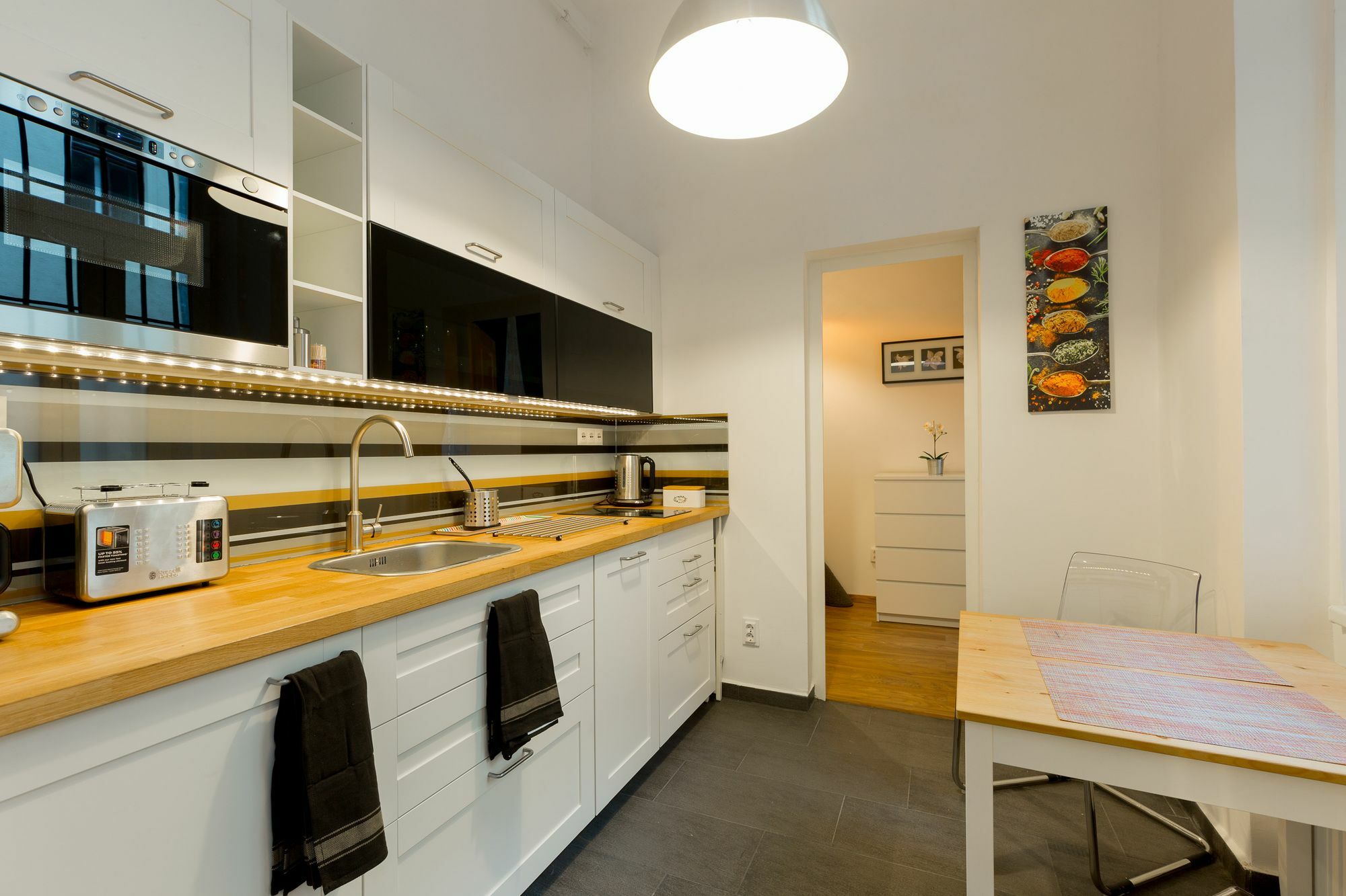 Bpm-Kate'S Central Home In Budapest Extérieur photo
